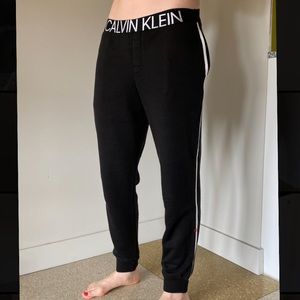 LIKE NEW. Calvin Klein soft black sweatpants